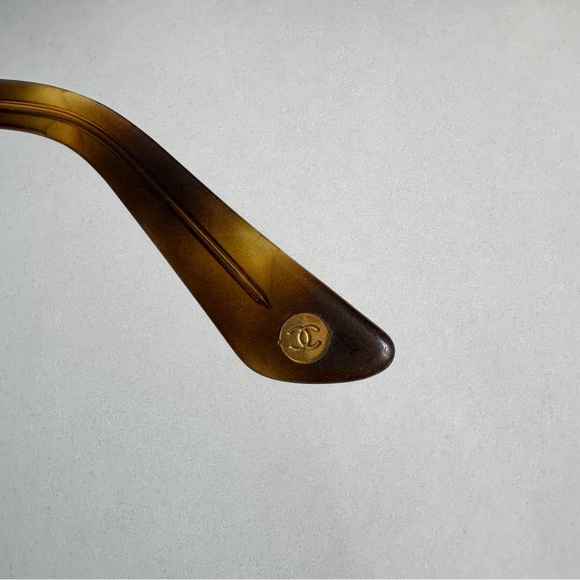 Vintage Chanel Sunglasses - Picture 8 of 8